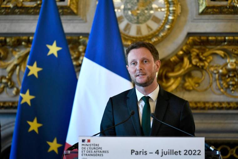 Le ministre délégué aux Transports Clément Beaune à Paris le 5 juillet 2022. ( AFP / STEPHANE DE SAKUTIN )