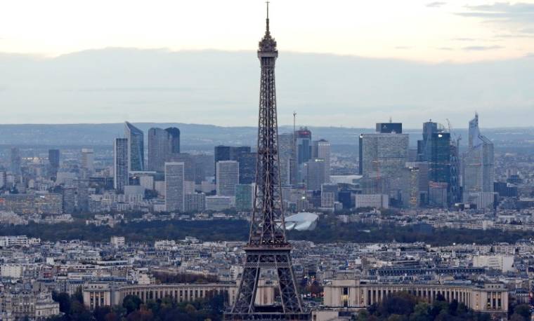 S&P TABLE SUR UNE CROISSANCE DE 1,1% EN FRANCE EN 2015