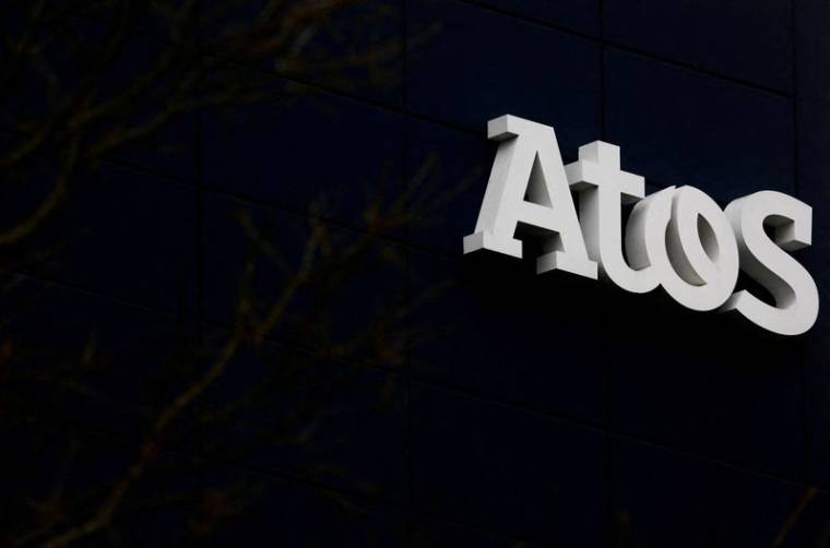 Le logo d'Atos est visible sur un bâtiment de l'entreprise, à Nantes