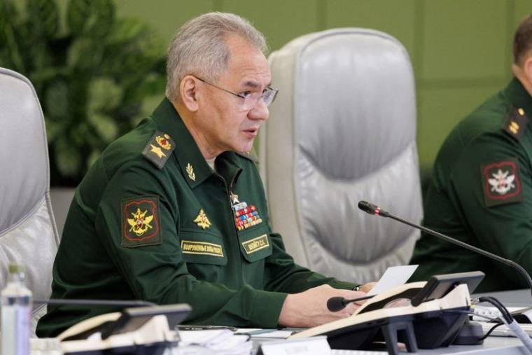 Le ministre russe de la Défense, Sergueï Choïgou, préside une réunion à Moscou