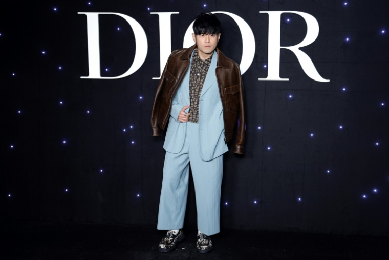 Le chanteur taïwanais Jay Chou pris lors de la fashion week de Paris le 19 janvier 2024 ( AFP / Geoffroy VAN DER HASSELT )