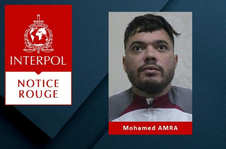 Image "Notice rouge" non datée diffusée par Interpol le 15 mai 2024 montrant le narcotrafiquant français Mohamed Amra ( INTERPOL / Handout )