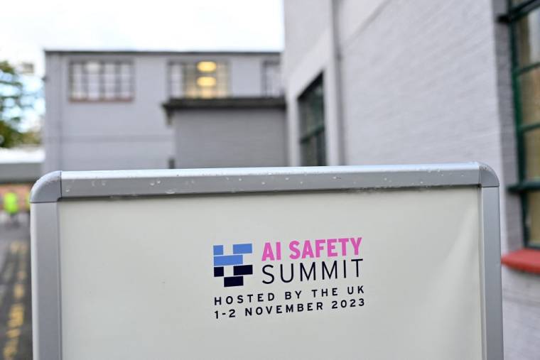 Le premier sommet international sur l'intelligence artificielle aura lieu les 1er et 2 novembre au Royaume-Uni.  ( AFP / JUSTIN TALLIS )