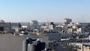 Gaza: de la fumée s'élève après des frappes israéliennes sur Rafah