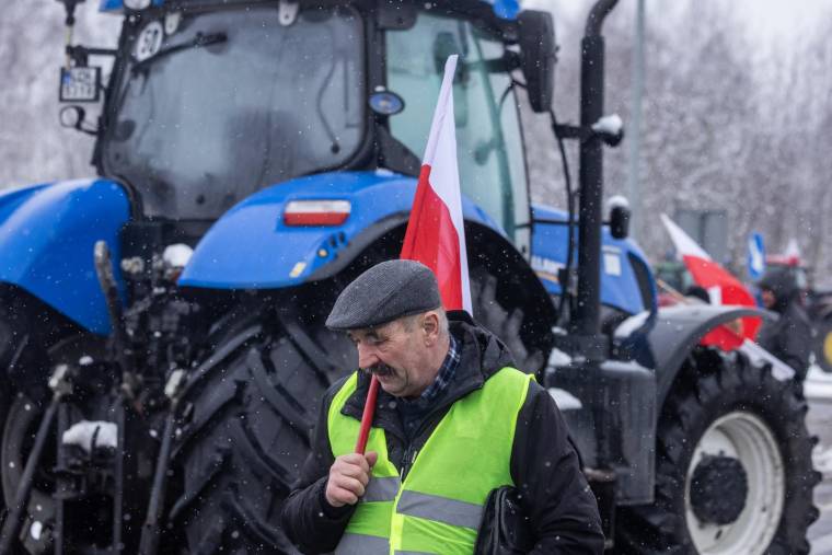 Manifestation d'agriculteurs polonais à Dorohusk, en Pologne, le 9 février 2024. ( AFP / WOJTEK RADWANSKI )