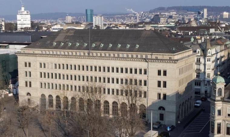 La vue générale montre le bâtiment de la Banque nationale suisse à Zurich