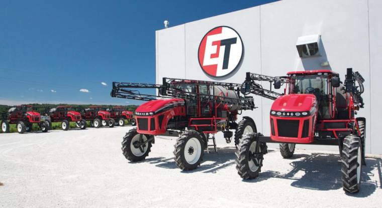 Exel vient d’annoncer l’acquisition de l'américain ET Works qui fabrique des automoteurs de pulvérisation agricole sous la marque Apache. (© ET Works)