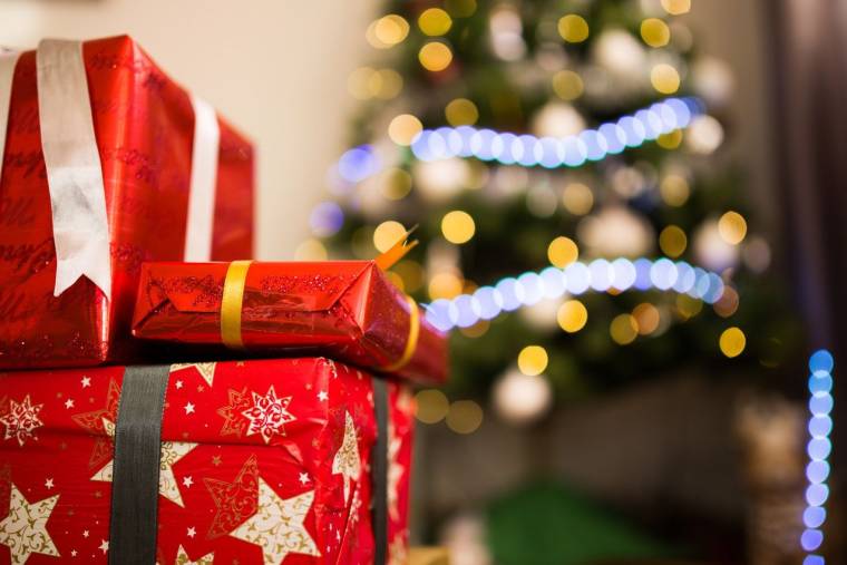 Noël : des millions de Français revendent leurs cadeaux, un