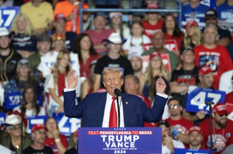 Donald Trump en réunion de campagne, à Wilkes-Barre (Pennsylvanie), aux Etats-Unis, le 17 août 2024 ( AFP / Jim WATSON )