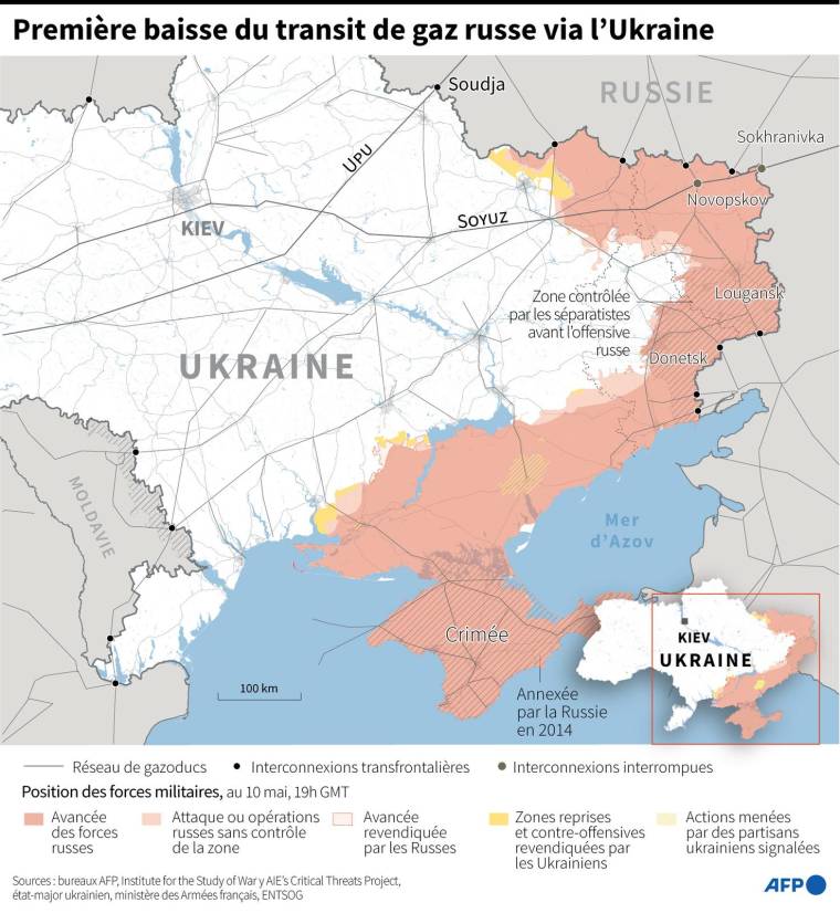 Carte de l'Ukraine montrant la situation du conflit en Ukraine au 10 mai et mettant en évidence le réseau de gazoducs par lequel transite le gaz russe vers l'Europe occidentale et les installations clés de Sokhranivka et Novopskov ( AFP /  )