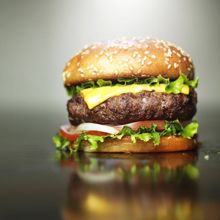 Le hamburger : plus qu’un sandwich (Crédits photo : Shutterstock)