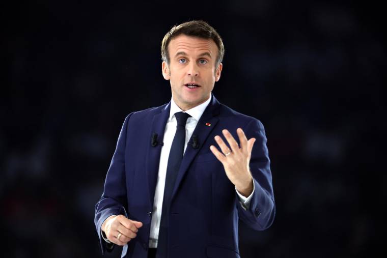 Emmanuel Macron, le 2 avril 2022, à Paris ( AFP / Thomas COEX )