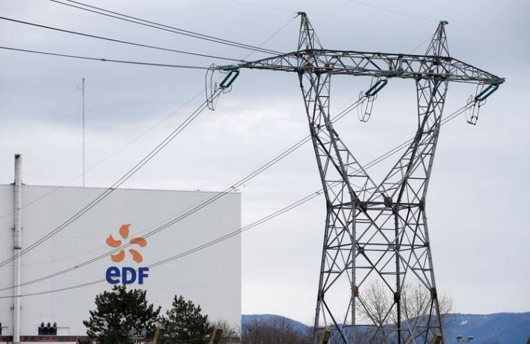 EDF ÉVOQUE DES DISCUSSIONS "DIFFICILES" AVEC BRUXELLES SUR SON PROJET DE RÉORGANISATION