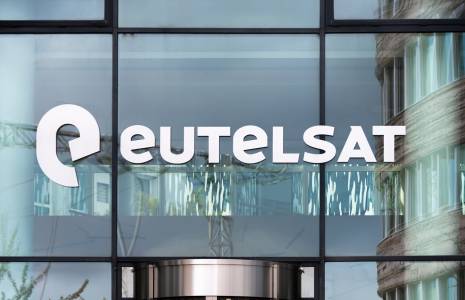 Le siège d'Eutelsat. (Crédit:  / Adobe Stock)
