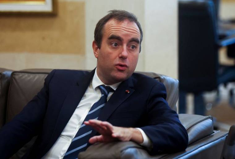 Le ministre français de la Défense Sébastien Lecornu