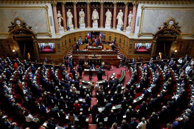 Les sénateurs au Palais du Luxembourg, le 1er octbre 2020. ( AFP / THOMAS COEX )