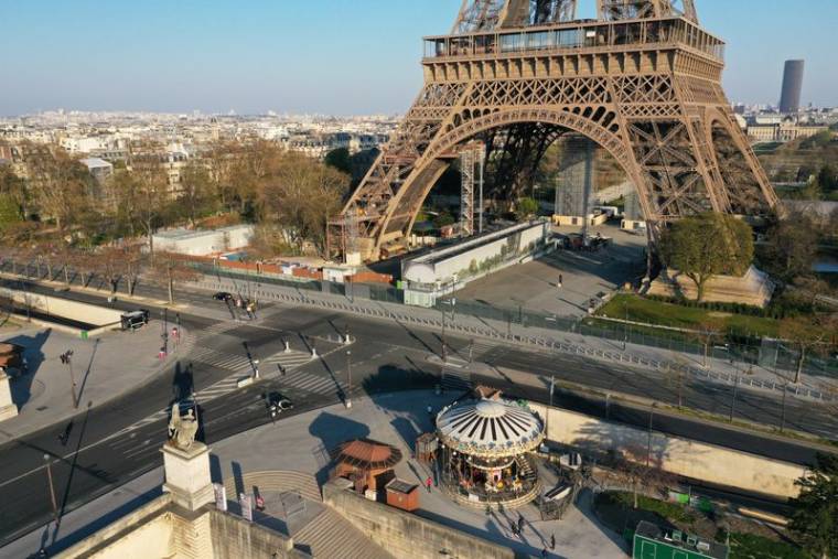 LE CONSEIL D'ETAT SUSPEND L'USAGE DE DRONE DE SURVEILLANCE À PARIS