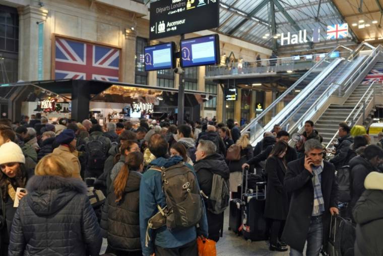 At Gare du Nord, in Paris, where Eurostar trains depart, December 21, 2023 (AFP / Dimitar DILKOFF)