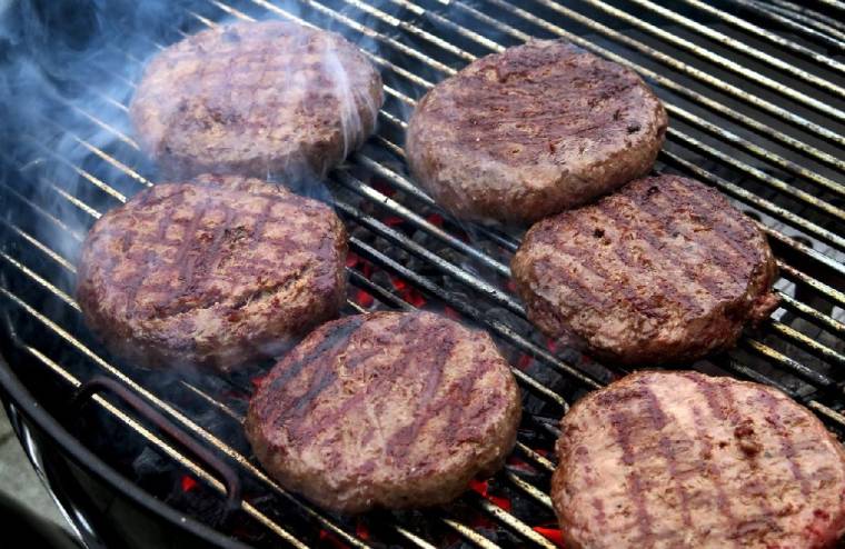 Les steaks hachés bio, mauvais élèves d'un classement de 60 millions de consommateurs (Crédits photo : Unsplash - Moerschy )