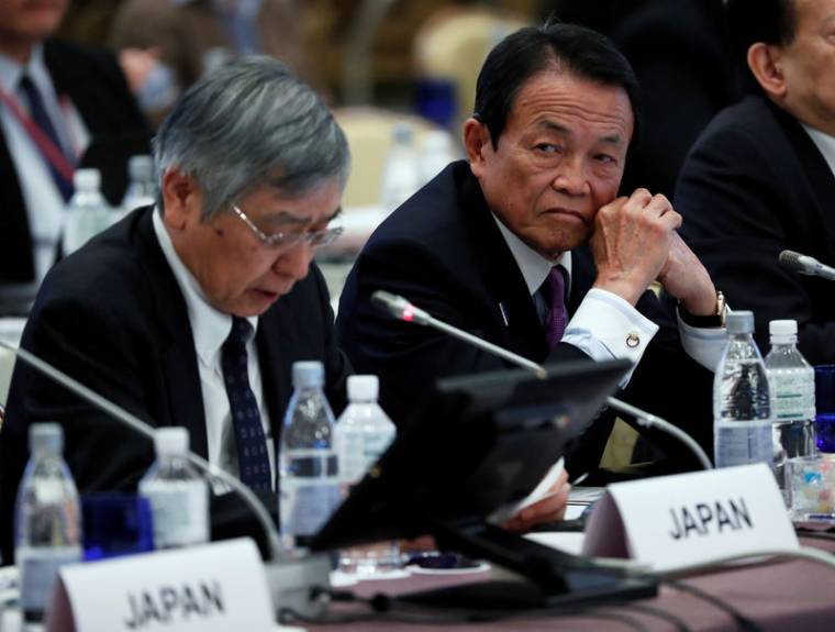 JAPON: GOUVERNEMENT ET BOJ CONTRE LA "THÉORIE MONÉTAIRE MODERNE"