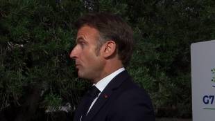 Les programmes du Nouveau Front populaire et du RN "font porter un très grand danger" (Macron)