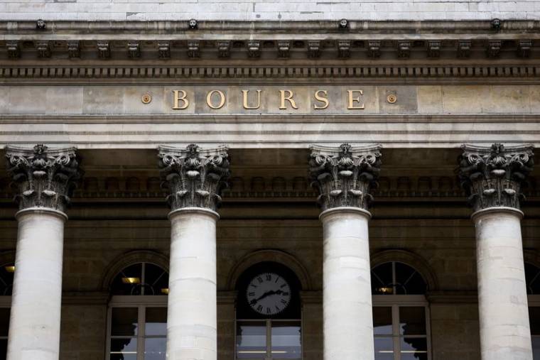 Le Palais Brogniard, ancienne Bourse de Paris, situé Place de la Bourse à Paris