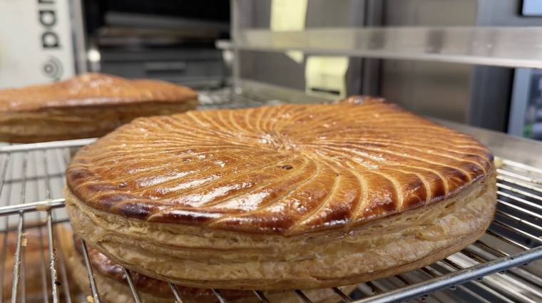 Cette année, les vainqueurs de la meilleure galette des rois d’Ile-de-France ne viennent pas d’une boulangerie parisienne, mais d’un artisan du Val-de-Marne. ( crédit photo : Capture d’écran Instagram )