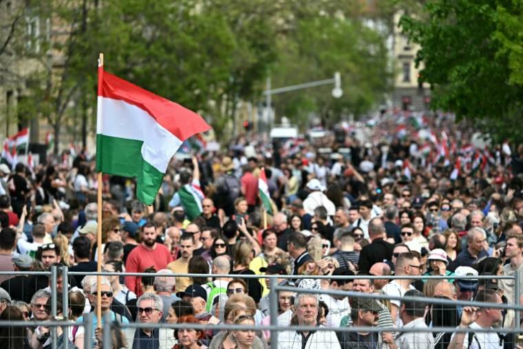 Manifestation contre le gouvernement du Premier ministre hongrois Viktor Orban, le 6 avril 2024 à Budapest  ( AFP / Attila KISBENEDEK )