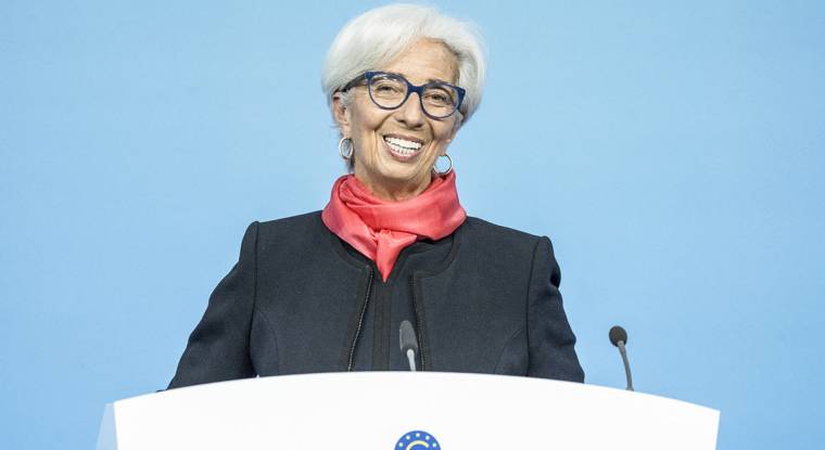 Christine Lagarde, presidente della BCE, pourrait rever les taux directeurs sans attendre 2023. (© T. Lohnes/Pool/AFP)