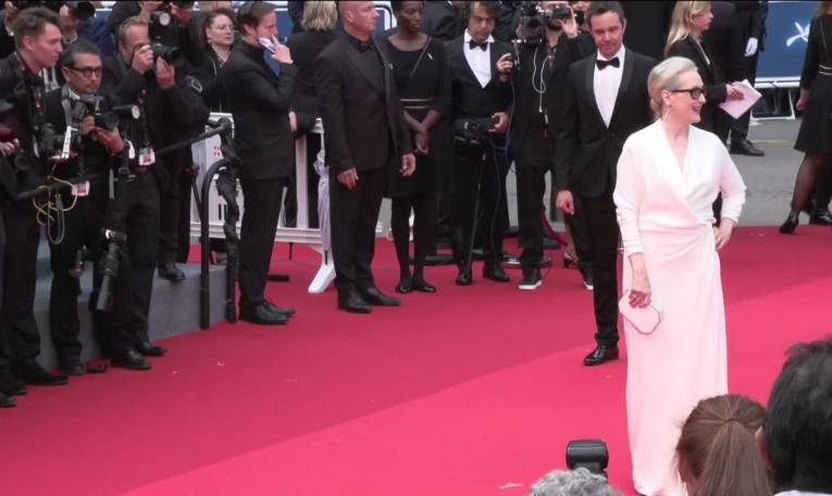 Ouverture de Cannes: Meryl Streep, Palme d’or d’honneur, monte les marches