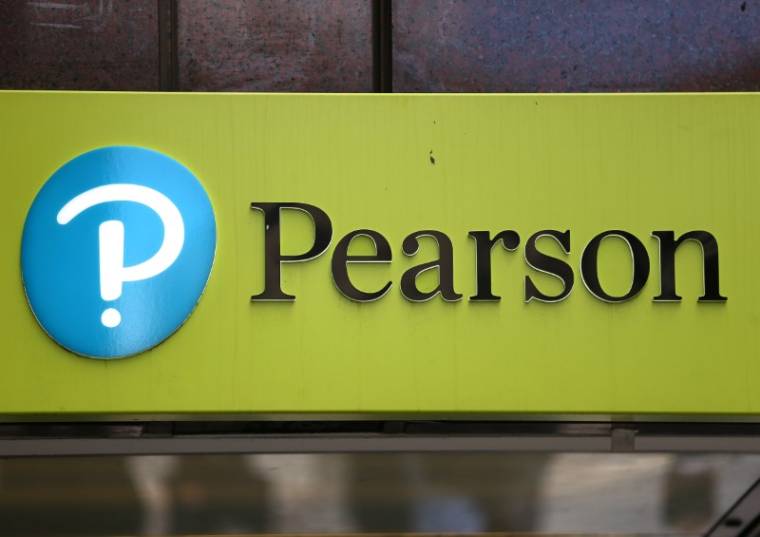 PEARSON CÈDE LES COURS D'ANGLAIS WALL STREET ENGLISH