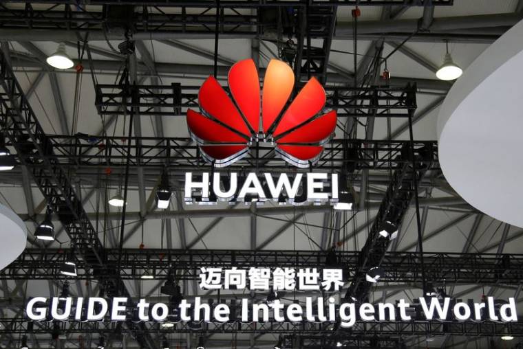 Le logo de Huawei lors du Mobile World Congress à Shanghai, en Chine