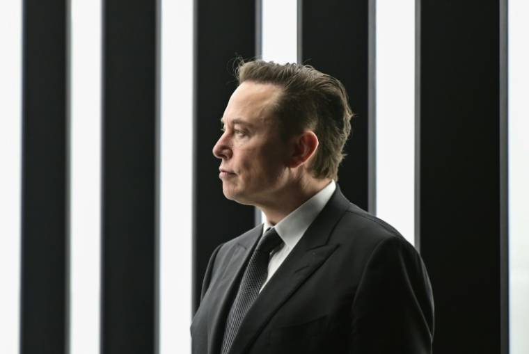 Elon Musk assiste au démarrage de la line de production de la "Gigafabbrica" de Tesla, il 22 marzo 2022 a Grünheide, au sud de Berlin ( POOL / Patrick Pleul )