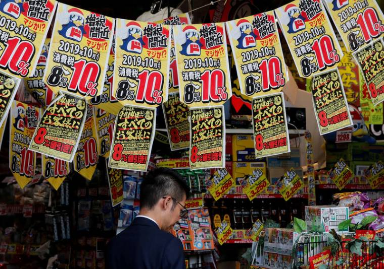 JAPON: FAIBLESSE DE L'INFLATION MALGRÉ LA HAUSSE DE LA TVA EN OCTOBRE