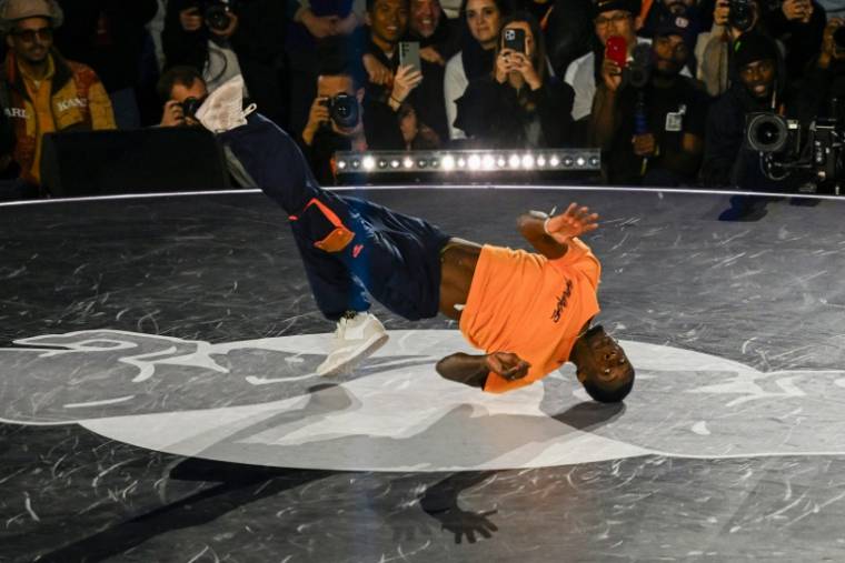Dany Dann lors d'une compétition de breakdance au Stade Roland-Garros, le 21 octobre 2023 à Paris ( AFP / Martin LELIEVRE )