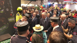 Barnier et Retailleau au congrès des sapeurs-pompiers de France