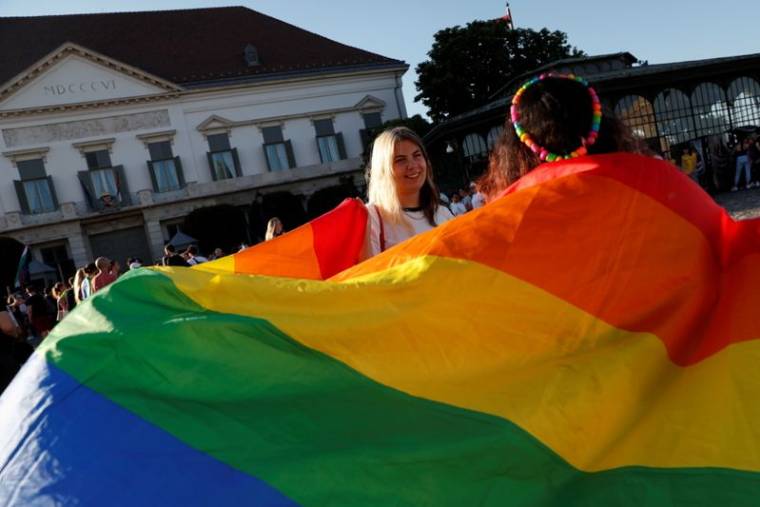 LA HONGRIE REJETTE LA DEMANDE DE L'UE SUR LE RETRAIT DE SA LOI ANTI-LGBTQ