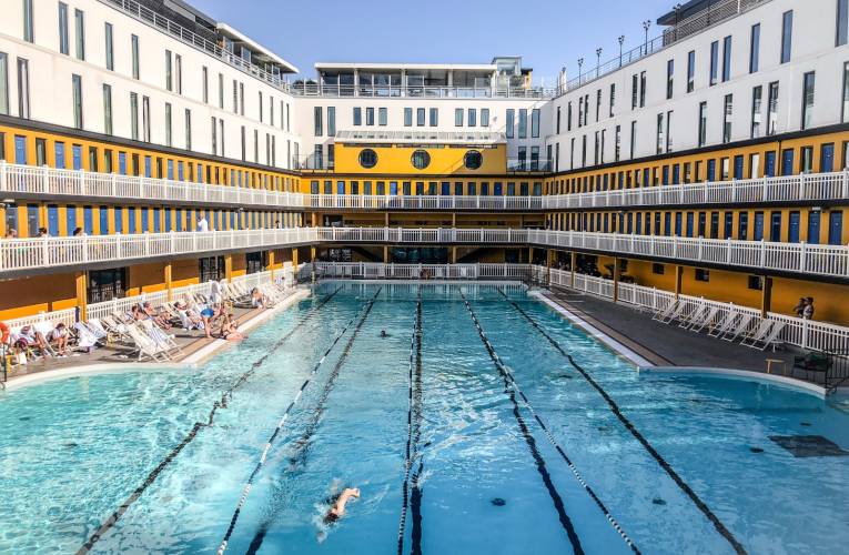 Les 5 plus belles piscines publiques de Paris (Crédits photo : Shutterstock)