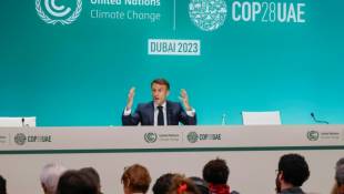 Le président Emmanuel Macron à la COP28, le 2 décembre 2023 à Dubaï ( AFP / Ludovic MARIN )