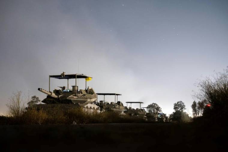 Une photo fournie par l'armée israélienne le 8 mai 2024 montre, selon elle, des troupes à Rafah dans le sud de la bande de Gaza ( Israeli Army / - )