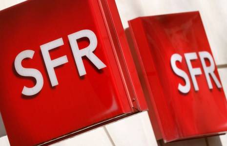 Le logo de l'opérateur télécom français SFR