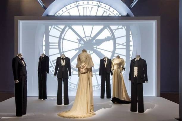 Musée d’Orsay, centre Pompidou, musée du Louvre… Yves Saint Laurent à l’honneur dans 6 musées parisiens (Crédit photo : capture Instagram @museeorsay)