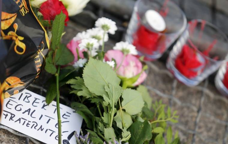 LE VATICAN CONDAMNE LA "VIOLENCE TERRORISTE INSENSÉE" APRÈS LES ATTENTATS DE PARIS