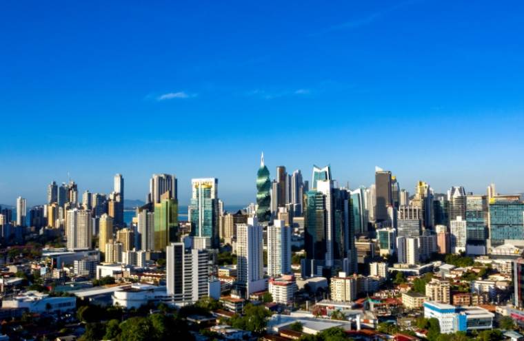 Vue aérienne du centre financier de Panama City prise le 25 avril 2019 ( AFP / Luis ACOSTA )