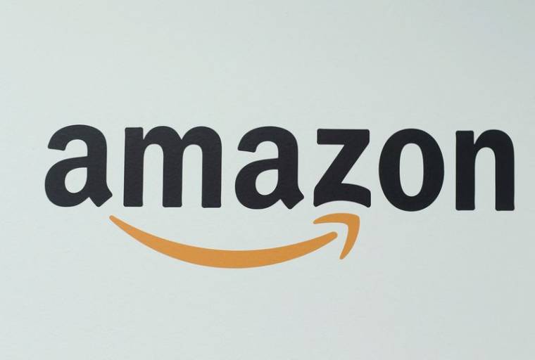 Le logo d'Amazon dans un centre logistique à Mannheim