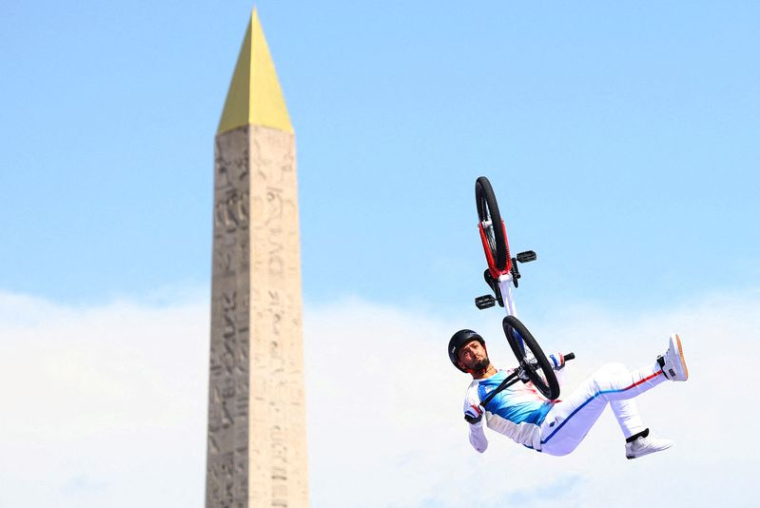 Anthony Jeanjean pendant la finale masculine de BMX Freestyle