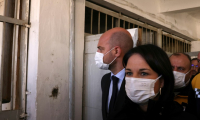 Les chefs de la diplomatie française et allemande, Jean-Noël Barrot et Annalena Baerbock, visitent la prison de Saydnaya, à Damas, en Syrie, le 3 janvier 2025 ( AFP / ANWAR AMRO )