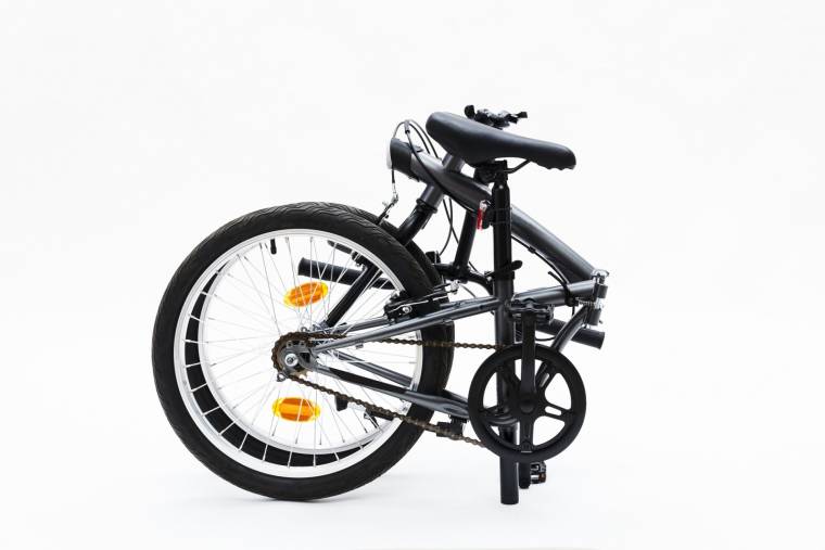 Comment bien choisir son vélo pliant (Crédits photo : Shutterstock)