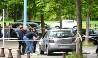 Des membres de la police scientifique effectuent des relevés sur les lieux d'une agression au couteau, le 17 juin 2024 à Metz ( AFP / Jean-Christophe VERHAEGEN )