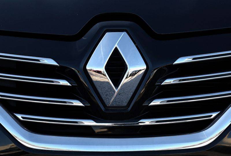Le logo de Renault sur un véhicule de la marque